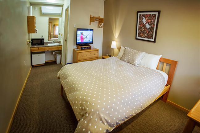 Adventure Inn Ely Buitenkant foto